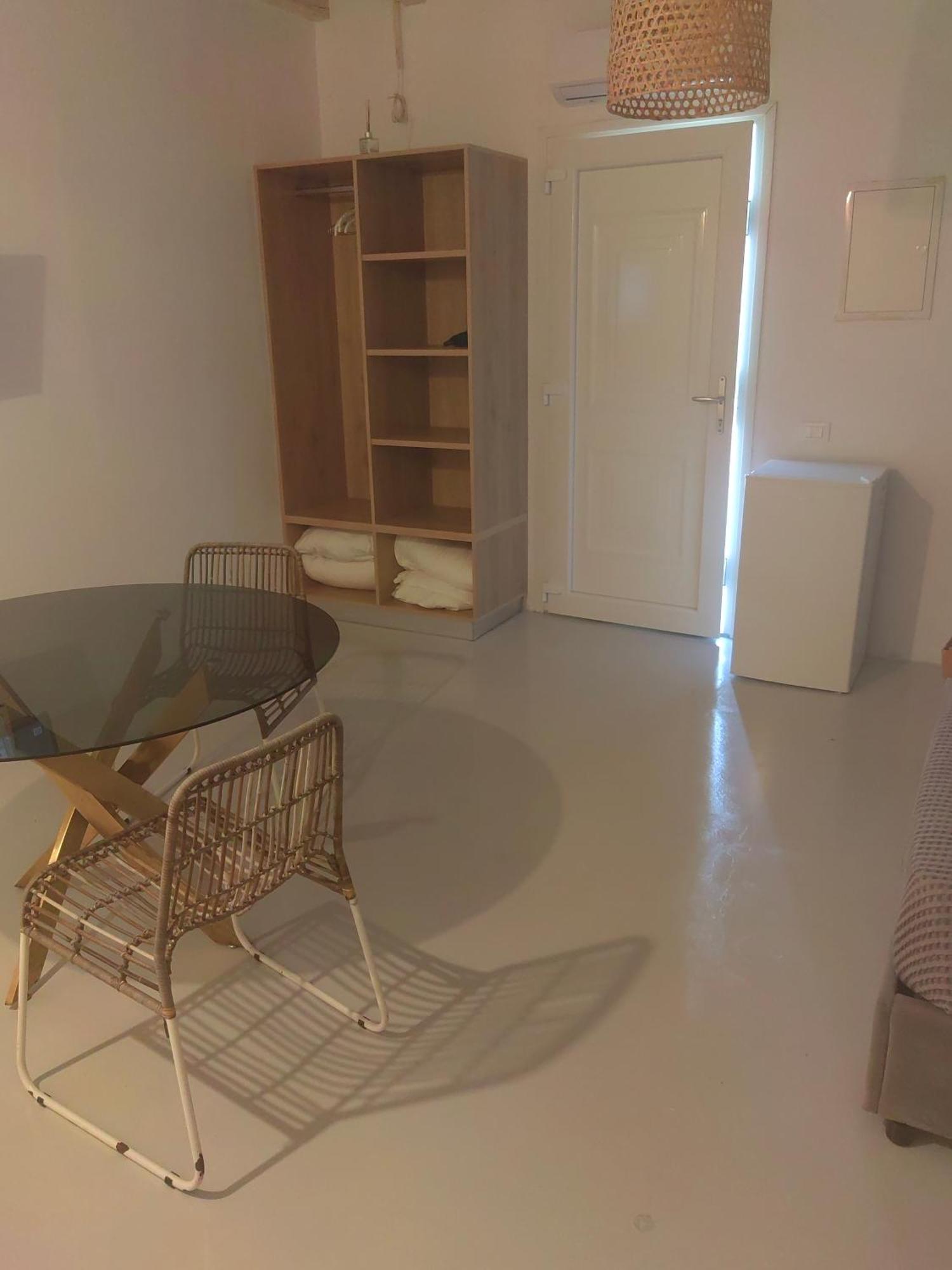 Ftelia Breeze Hotell Klouvas Exteriör bild