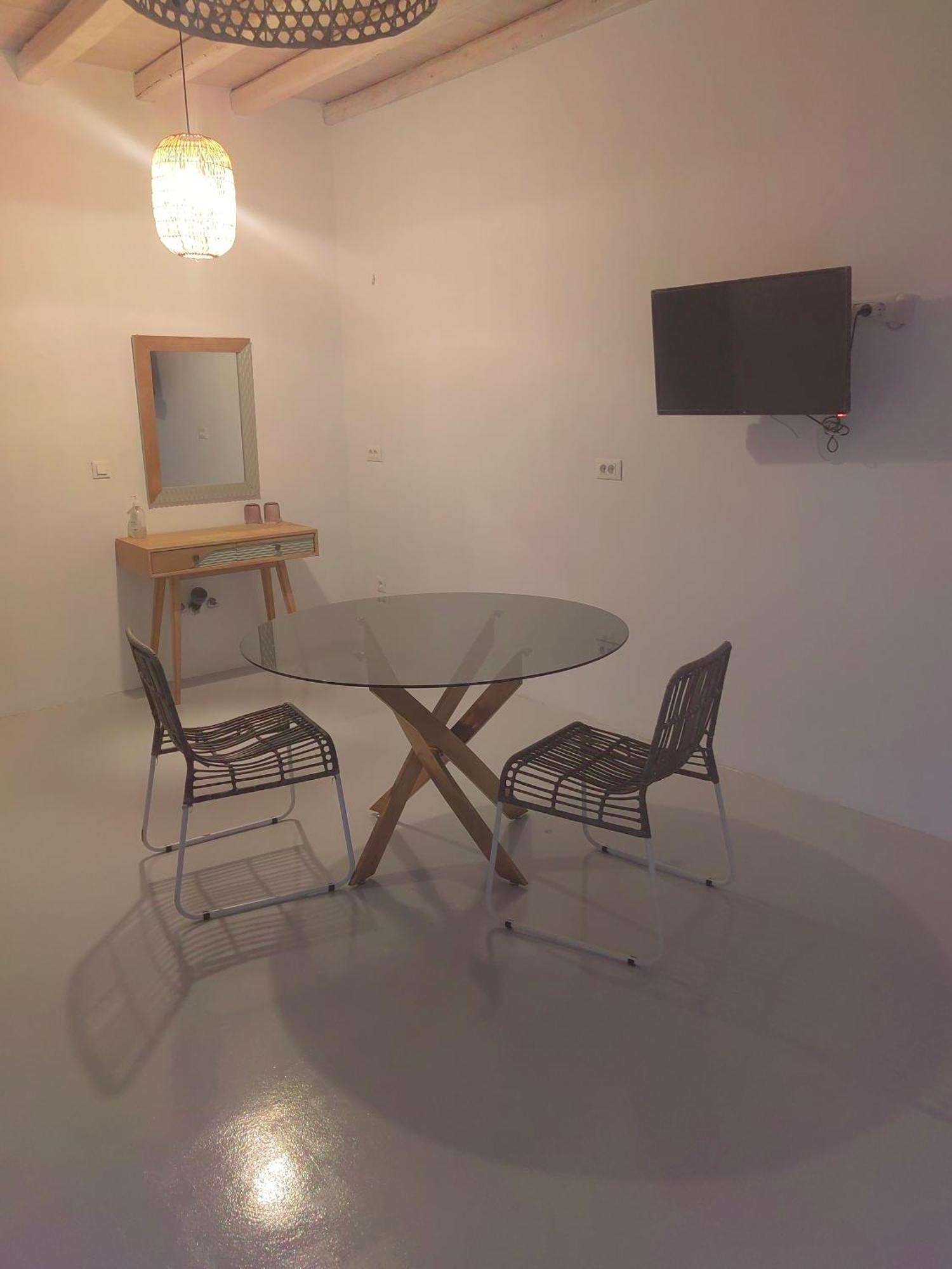 Ftelia Breeze Hotell Klouvas Exteriör bild