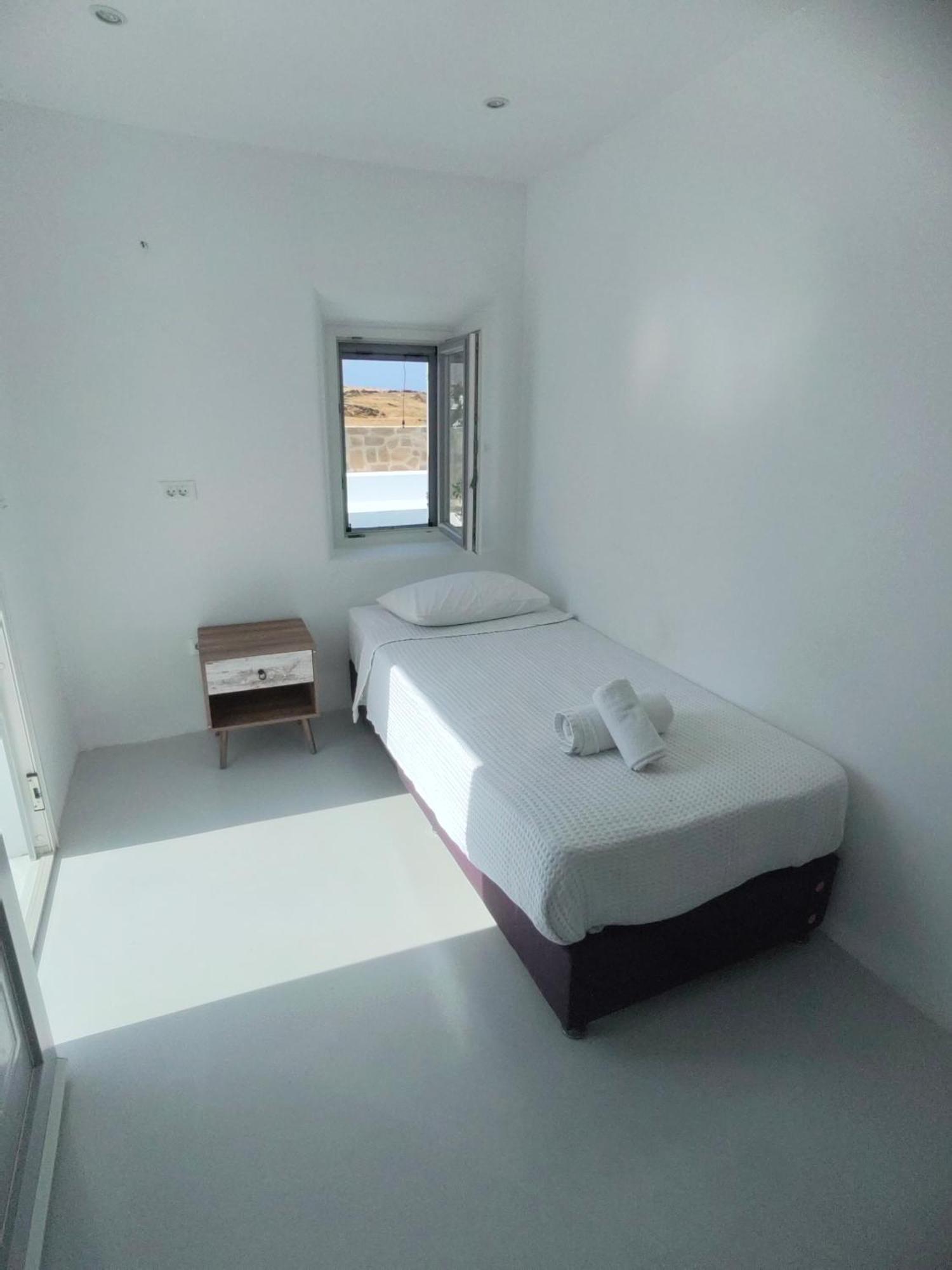 Ftelia Breeze Hotell Klouvas Exteriör bild