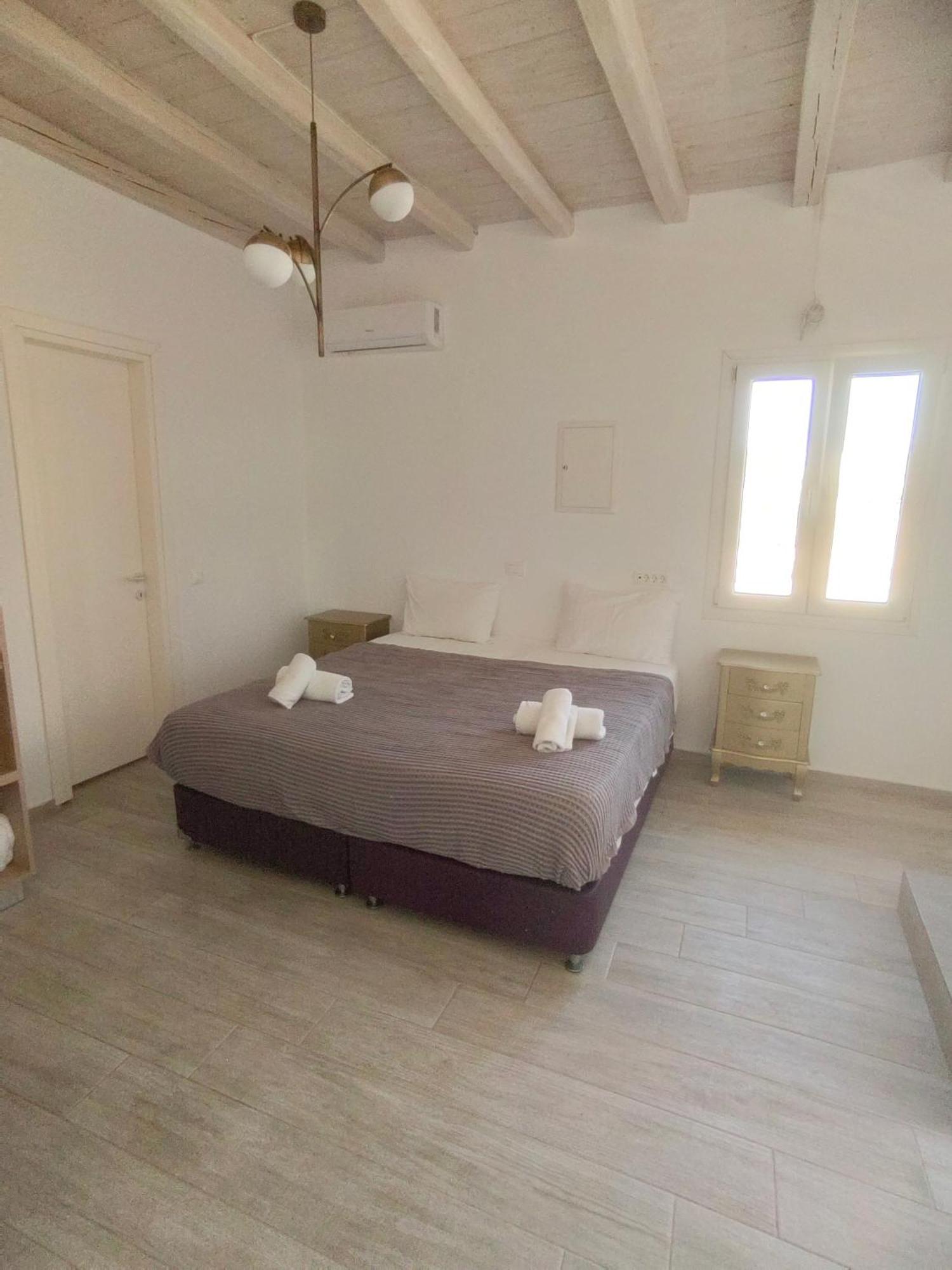 Ftelia Breeze Hotell Klouvas Exteriör bild