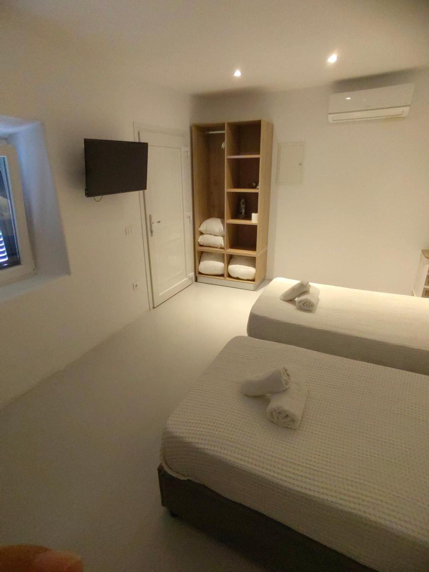 Ftelia Breeze Hotell Klouvas Exteriör bild