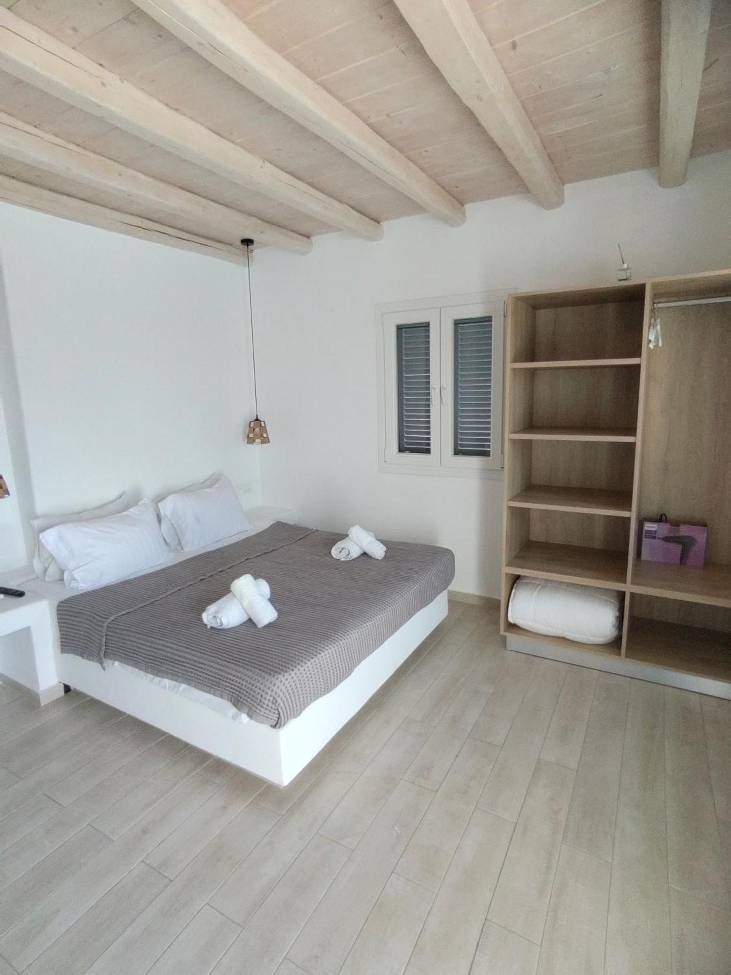 Ftelia Breeze Hotell Klouvas Exteriör bild