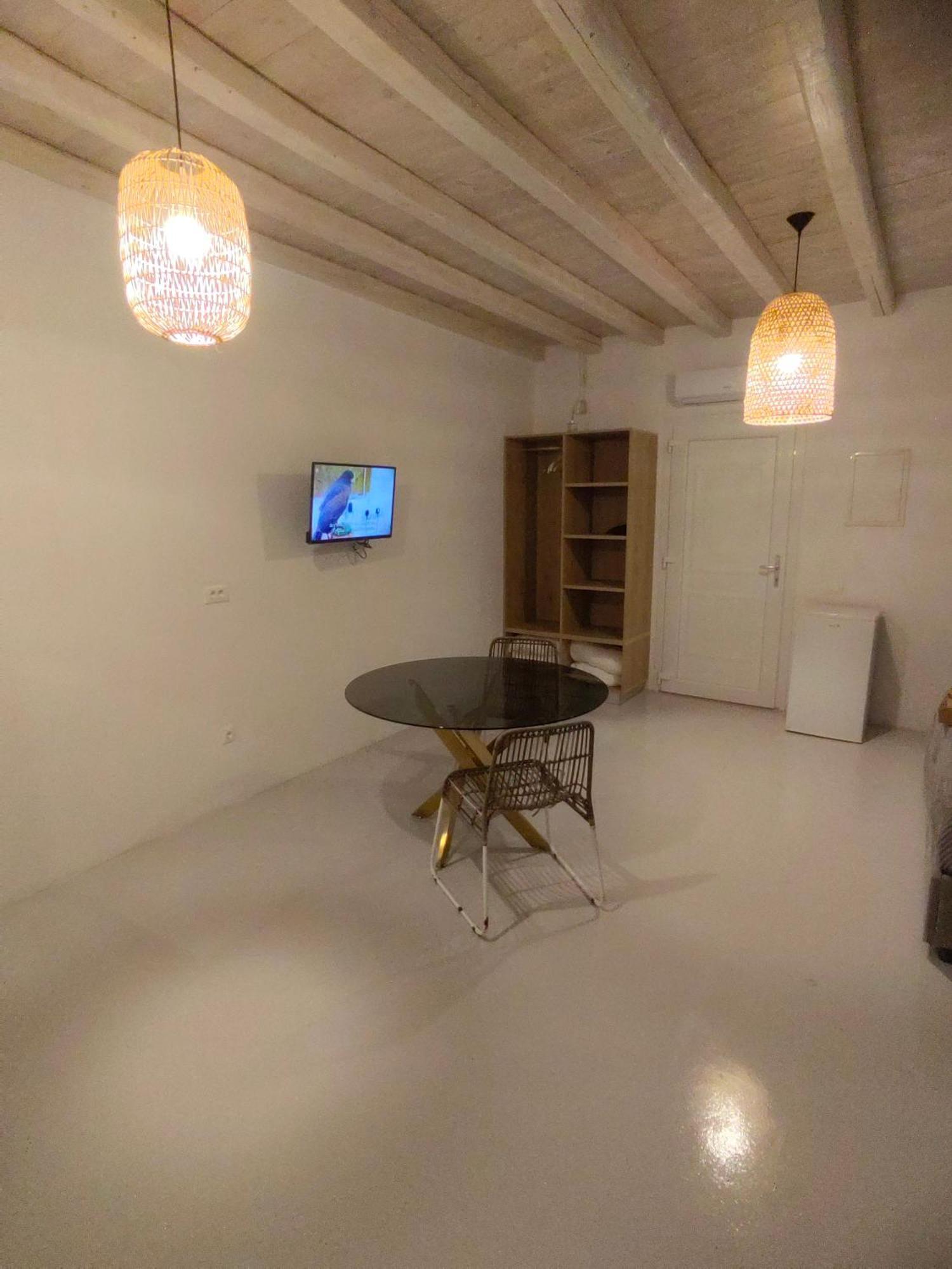 Ftelia Breeze Hotell Klouvas Exteriör bild