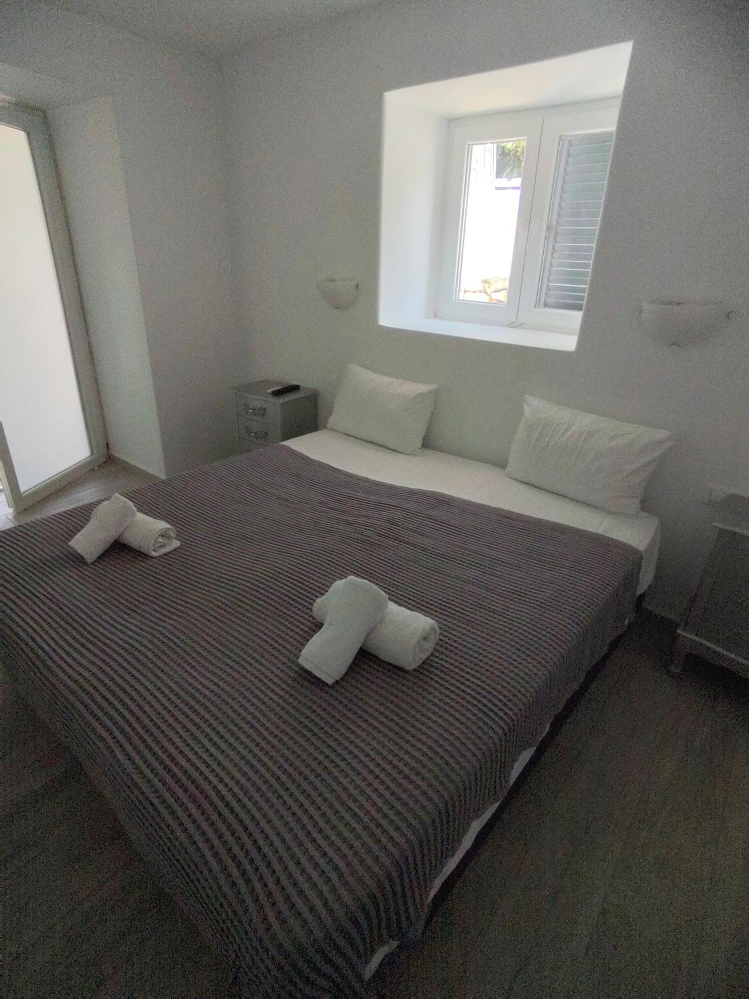 Ftelia Breeze Hotell Klouvas Exteriör bild